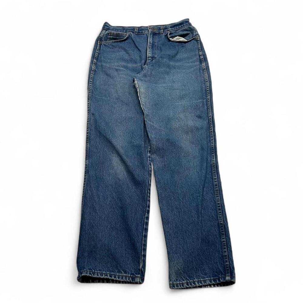 Vintage 90s chic made in